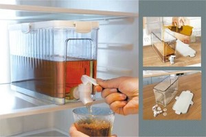 冷蔵庫に置いたまま注げるドリンクサーバー3L 4782