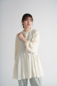 【春夏商品！】バンドカラー袖ボリュームシアーブラウス