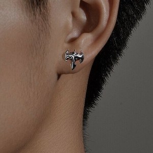 蝙蝠　ピアス S925ポスト　ピアス K18　ピアス アレルギー K18 ピアス　シルバー925 ピアス
