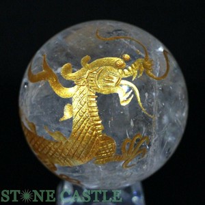☆一点物☆【彫刻置物】丸玉 レインボー水晶 青龍 (金彫り) 約50mm No.23 【天然石 パワーストーン】