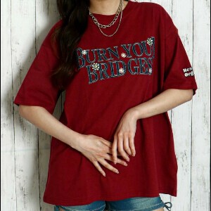 デニムロゴ花刺繍Tシャツ