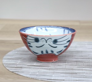 茶碗　みつめるネコ　赤
