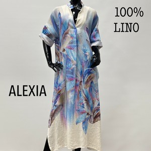 Casual Dress Design Keyhole Neck Made in Italy