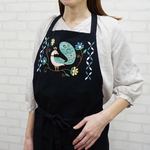 ミラー刺繍 エプロン ピーコック（ブラック）【フェアトレード】【インドの手刺繍】