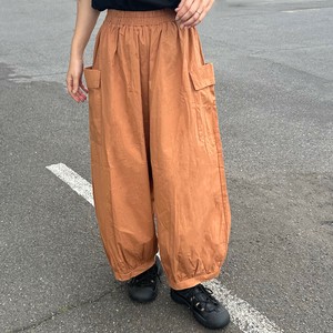 即納【2025新作】薄ツイルカーゴイージーパンツ　ワイドパンツ　夏服　ゆったり　体型カバー　ロングパンツ