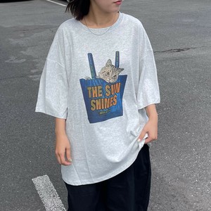 即納【2025新作】ネコバッグインビッグTシャツ　猫　アニマル　プリントT　ゆったり　夏服　体型カバー