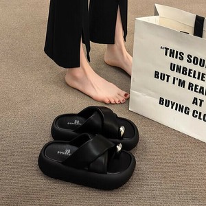 ※汚れあり【OUTLET80%OFF】WU3084o-bk-24.0 厚底クロスサンダル 親指トングつき カジュアル 夏