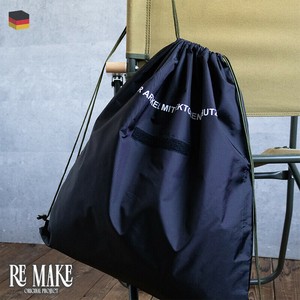 Pouch black