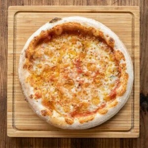 ＜冷凍ピザ ＞石窯ピザ 4種のチーズ／無添加、国産小麦 カフェ レストラン