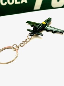キーホルダー キーリング 飛行機 ミリタリー 合金製 グリーン