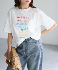 マルチカラーロゴプリント半袖ビッグTシャツ　ビッグTシャツ　ロゴプリント　半袖T　ロゴ　大人カジュアル