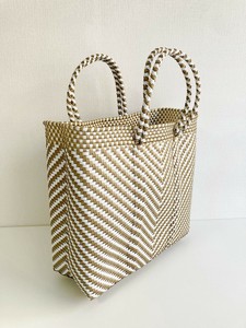 新作★手編みのメルカドバッグ（M）ARROW GLD/WHT
