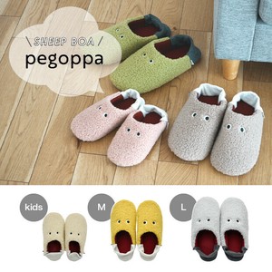 【予約】愛嬌たっぷりのルームシューズ pegoppa【防寒】【2025新作】
