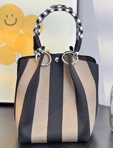 お洒落 手提げ ストライプ柄 コンパクトサイズ ミニトートバッグ 　全2色　ba0535