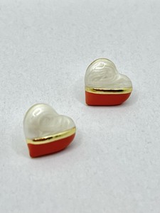 ハートフォルムピアス［ホワイト×コーラルピンク］