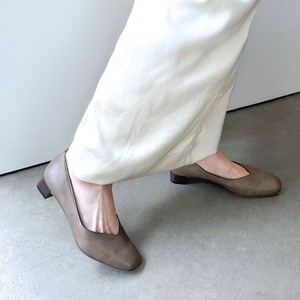 Pre-order Basic Pumps Square-toe All-weather Pumps V-Cut