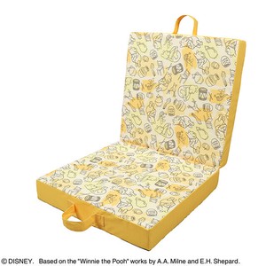 ディズニー くまのプーさん リラックスイエロー　2wayフロアクッション　クッション