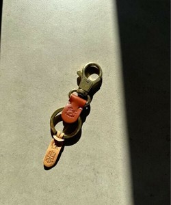 IL BISONTE / イルビゾンテ / レザーキーリング COWHIDE KEYRING / SKH016