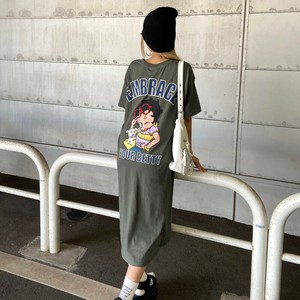 即納【2025新作】BETTY BOOPTシャツワンピース　ベティちゃん　キャラクター　Tワンピ　ロングワンピ