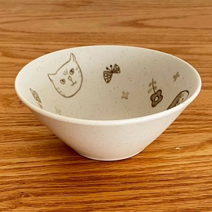 ねこまるけ トラトミケ 反らし型3.8鉢 [美濃焼 食器 日本製]