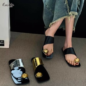 親指トングサンダル 光沢 個性派 カジュアル 夏  【2025SS】 ONK1038