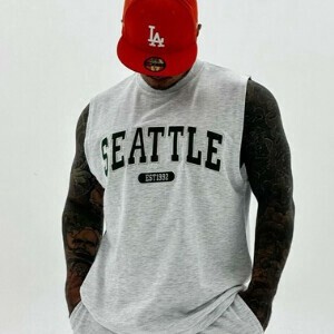 【2025春夏新作】SEATTLEロゴ刺繍ノースリーブTシャツ