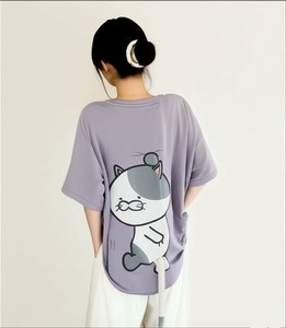 ぶら下がるネコ！尻尾っぽ しっぽ付き ゆるだぼ Tシャツ  後ろ姿が主役♡