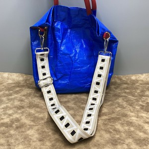 ショルダーストラップ　バッグストラップ　ベルト　幾何学模様　スクエア