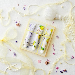 【予約販売】8月中旬発売予定　精油ハンドクリーム 20g セットA【ラベンダー・ユズ・レモン】