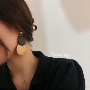 ＜SALE＞本格的な木製ジオメトリーピアス ピアス「2025新作」