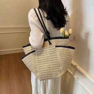 かご素材ショルダートートバッグ