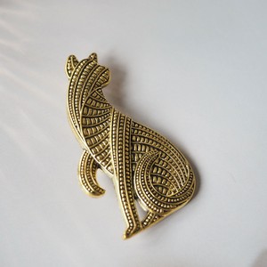 Brooch brooch