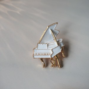 Brooch