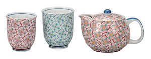 Kutani ware Teapot Flower Crest