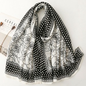 【セール】男女兼用  大判薄型 ドット フラワー柄  ストール スカーフ 　全3色　90944