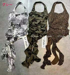 裾アシメフリルホルターネックTシャツ