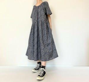 【handmade】Deep Forest and Animals　short sleeves　100cotton  Made in japan Dark navy blue