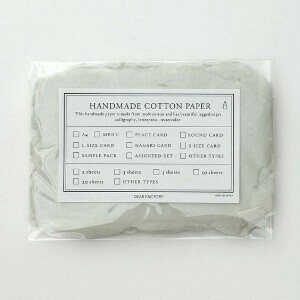 〈コットンペーパー ハンドメイド 日本製〉　Sサイズカード　セージグリーン