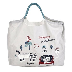 クスグルジャパン 撥水加工 刺繍ワッシャーバッグ Lサイズ マチルダさん柄 グレー 24-7154