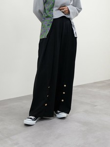 ウエストボタンタックワイドパンツ