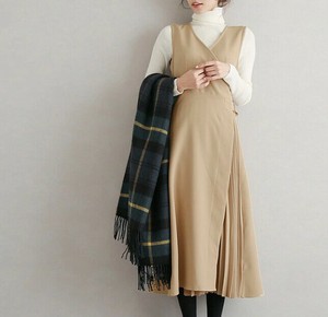 ワンピース 秋冬 Vネック  ノースリーブ   無地  ゆったり  快適 レディースファッション  DYLA879