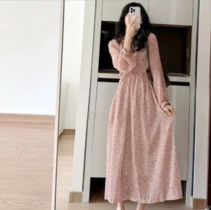 ワンピース Vネック  花柄 夏 快適 レディース ファッション   MBQ2276
