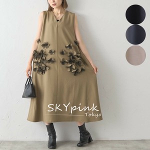 【2025-2026AW新作】フラワーモチーフ付ノースリーブワンピース　skypink東京