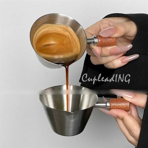 シーズン商品 INSスタイル 胡桃木取っ手 エスプレッソ抽出&ミルク受けカップ 目盛付き