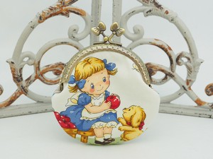「マーガレットソフィー♡ピクニック1」がま口ポーチ・コインケース（口金8.5センチ）