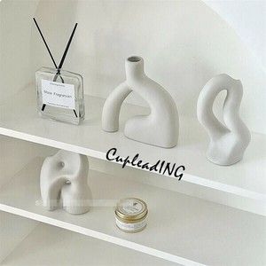 ≪予約商品≫早い者勝ち 抽象 花瓶 デスクトップ 家庭用アクセサリー ドライフラワーの生け花装飾品 置物