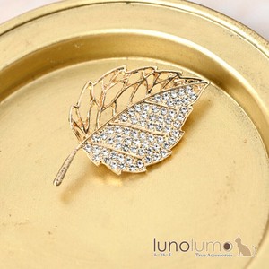 Brooch Ladies fashion Sparkle Presents Rhinestone Brooch