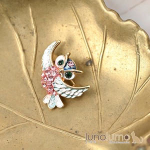 Brooch Ladies fashion Owl Sparkle Lucky Charm Presents Brooch