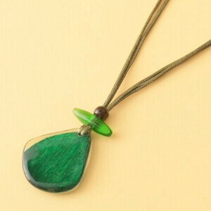Necklace/Pendant Necklace Top Green