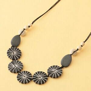 Necklace/Pendant Monotone Necklace